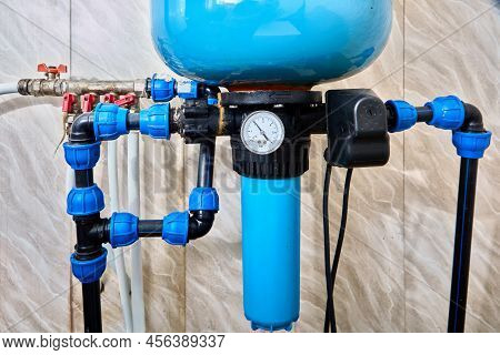 Pressure Tank Store And Supply Water To House Under Pressure With Help Of Compressed Air.
