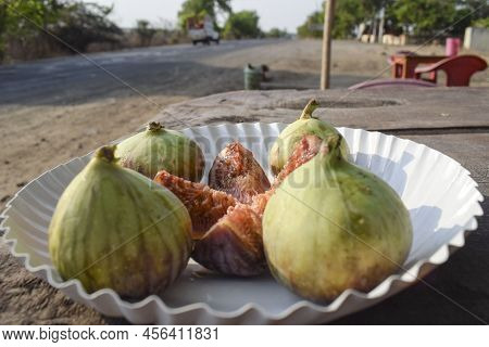 Farm Fresh Ripe Fig Fruits Also Known As Anjeer From India, Asia. Raw Ripen Green Soft Figs Sliced A