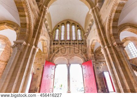 Saint Mary Magadalene Abbey, Vezelay, France, Interiors