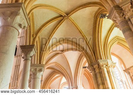 Saint Mary Magadalene Abbey, Vezelay, France, Interiors