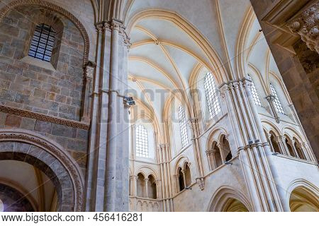 Saint Mary Magadalene Abbey, Vezelay, France, Interiors