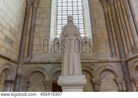 Saint Mary Magadalene Abbey, Vezelay, France, Interiors