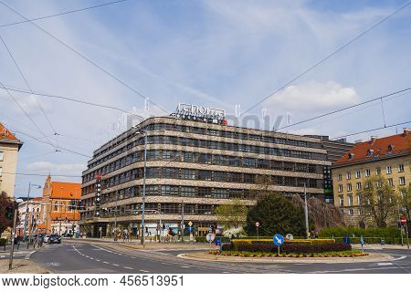 Wroclaw, Poland - April 18, 2022: Renoma Shopping Mall On Urban Street