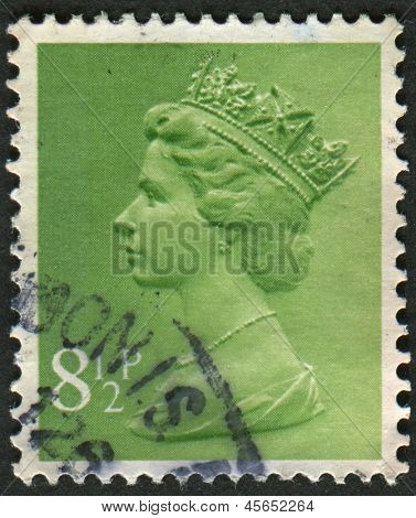 UK-cca 1975: známka vytištěna ve Velké Británii ukazuje obraz Elizabeth II je konstituční panovník 16