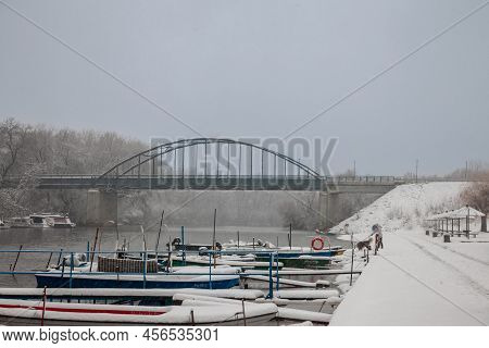 Pancevo, Serbia - December 12, 2021: Selective Blur On The Tamiski Most Bridge On The Tamis River, O
