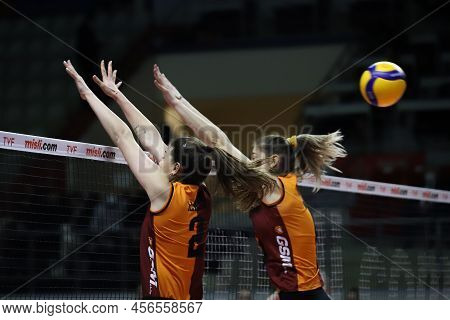 Istanbul, Turkey - January 30, 2022: Ilkin Aydin And Fatma Beyaz In Action During Galatasaray Vs Yes