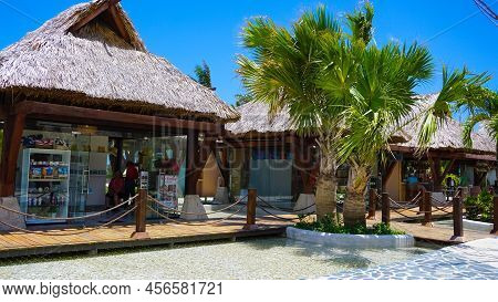 Puerto Plata, Dr - January 10, 2022: Shops At Cruise Port Taino Bay In Puerto Plata, Dominican Repub