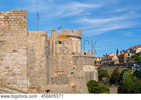Staggered Layout Of The Old Town City Wall In Dubrovnik, Croatia Contrasts With The New Houses Along