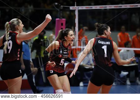 Istanbul, Turkey - January 30, 2022: Turk Hava Yollari Players Celebrating Score Point During Eczaci