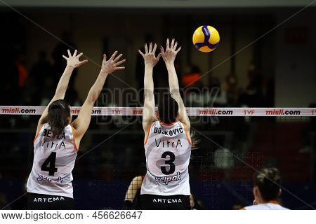 Istanbul, Turkey - January 30, 2022: Tijana Boskovic And Beyza Arici In Action During Turk Hava Yoll