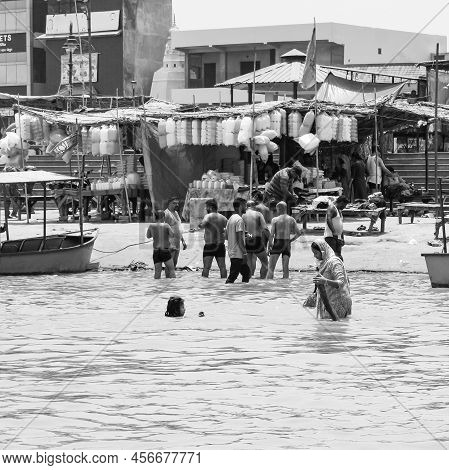 Garh Mukteshwar, Up, India - June 11 2022 - People Are Taking Holy Dip On The Occasion Of Nirjala Ek
