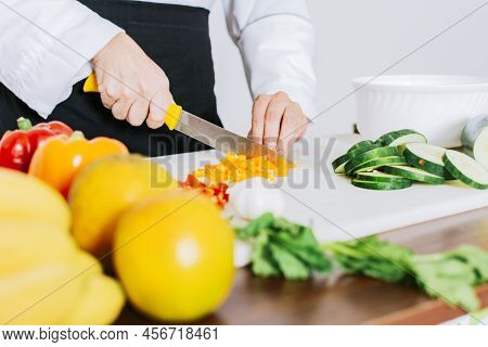 Close Up Of A Female Chef Cutting Vegetables, Hands Of Female Chef Cutting Vegetables, Chef Hands Pr