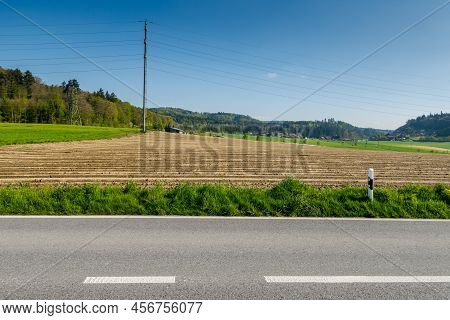 Magnificent Views And Landscapes Of The Province Of Emmental. Agricultural Grounds