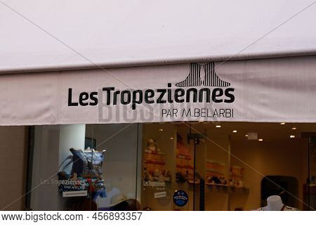 Saint-tropez , Paca  France - 06 15 2022 : Les Tropeziennes Store Sign Text And Brand Logo On Window