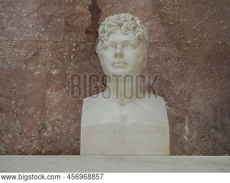 Donaustauf, Germany - Circa June 2022: Bust Of German Philosopher Friedrich Schelling At Walhalla Te