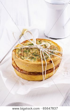 tartelette with tuna fish 