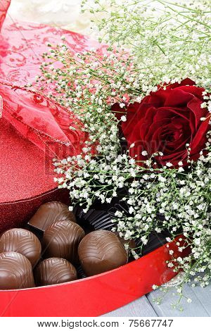 Chocolates And Beauitful Roses
