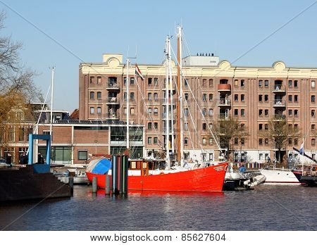Sail boats in the harbour
