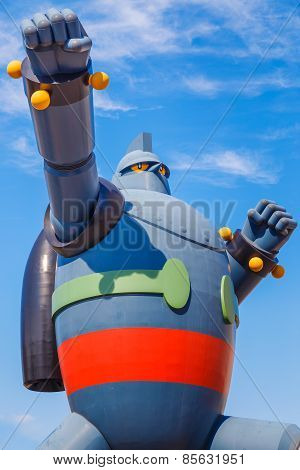 Tetsujin 28 - Go (Gigantor) Monument in Kobe, Japan