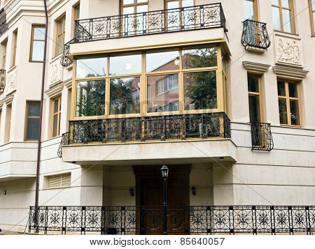 New Fiberglass Balcony Glazing In City House