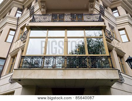 New Fiberglass Balcony Glazing In City House
