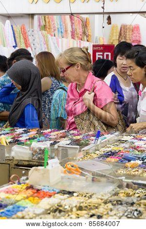 Sampeng Lane Shopping