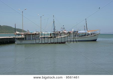 Isla De Margarita önünde tekneler