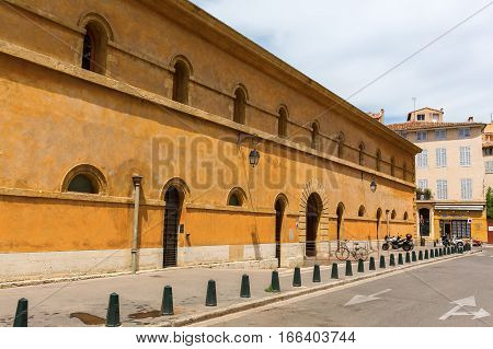 Backside Of The Appellate Court In Aix-en-provence