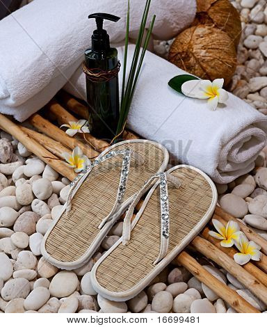 Spa-Objekte mit Tropica Blumen
