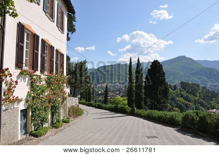 Park villa Serbelloni, jezero Como, Itálie