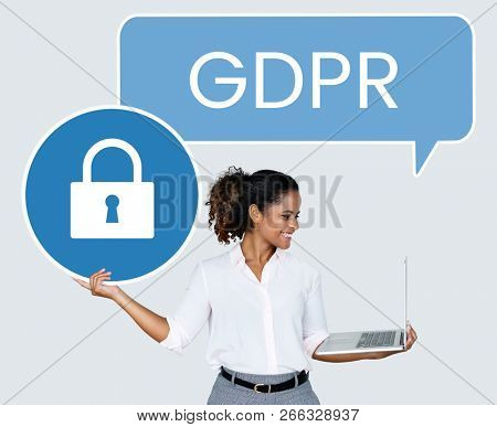 Woman with a GDPR speech bubbe holding a padlock icon