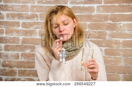 Headache And Fever Remedies. What To Know About Breaking Fever. Take Medications To Reduce Fever. Wo