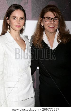 LOS ANGELES - NOV 2:  Felicity Jones, Stacy L Smith at the Power Women Summit - Friday at the InterContinental Los Angeles on November 2, 2018 in Los Angeles, CA