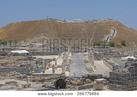 Overview Of An Ancient Ruin