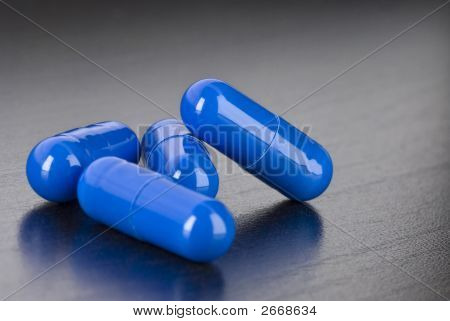 药物治疗