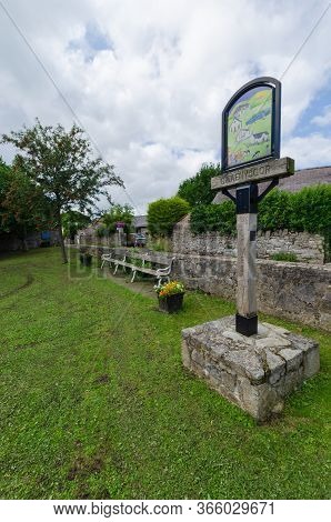 Gwaenysgor, Flintshire, Uk: Aug 13, 2019: The Village Green In Gwaenysgor Is Marked By A Traditional