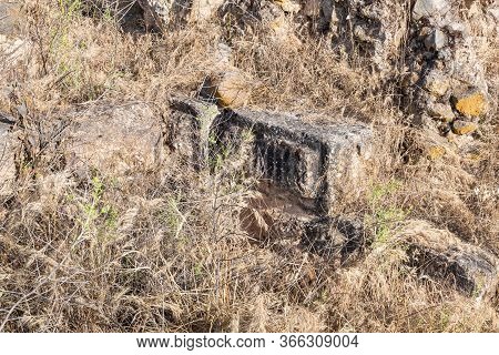 The Ruins Of The Fortress Wall Of The Ateret Fortress - Metzad Ateret - Qasr Atara - Located Next To