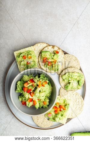 Healthy Gluten Free Snacks. Oatcakes And Sea Salt Crackers With Avocado And Bell Pepper Mash. Ideal 