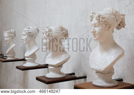 Possagno, Italy - August 2022: Antonio Canova Collection. Classical Sculptures In Perspective, Galle