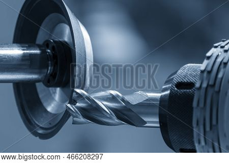 The Flat End Mill Tool Regrinding Process On Regrinding Machine. The Tool Regrinding Process For Cnc