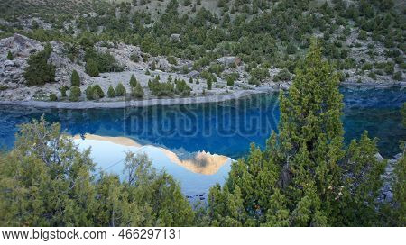 Beautiful Lake In Fann Mountains. Pamir-altay In Tajikistan.
