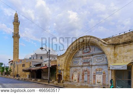 Tel-aviv, Israel - November 29, 2022: View Of The Mahmoudiya Mosque Sebile Sulliman, Minaret And Dom