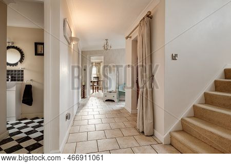 Willingham, Cambridgeshire, England - December 7 2018: Luxury Home Entrance Hall With Doors Open To 