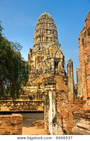 Rovinato il vecchio tempio di Ayuthaya, Thailandia,