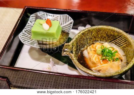 The Kyushu region which is located in the southwestern part of the Japanese archipelago offers many kinds of local dishes as it has various forms of traditional culture as well as an abundance of agricultural and marine products.