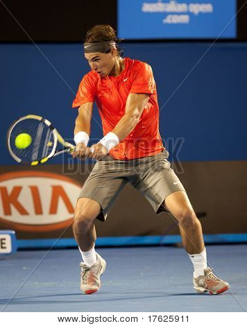 MELBOURNE - 22 gennaio: Rafael Nadal di Spagna nel suo terzo turno vittoria contro Bernard Tomic dell'Australia