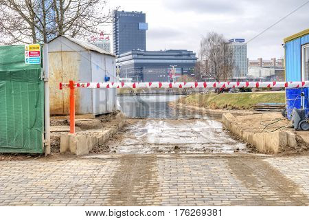 BELORUSSIA MINSK - March 11.2017: Building site. Reconstruction of the riverside river Svislach