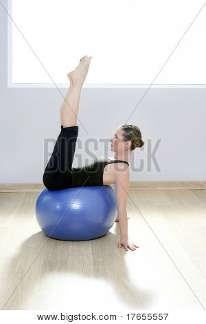 Pilates Stabilität Ball Fitness-Studio Fitness Yoga Übungen Mädchen