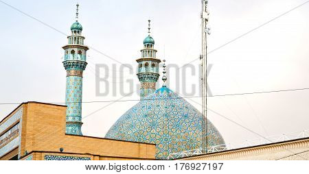In Iran  And Old Antique Mosque    Minaret