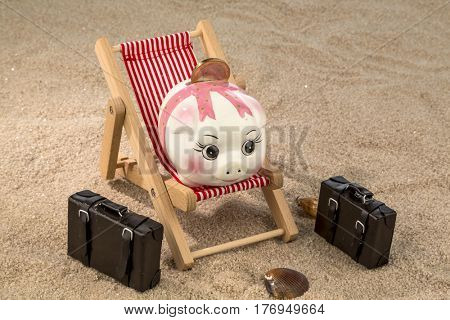 piggy lounging